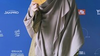 Bahkan kini Natasha Rizky telah memiliki tiga buku yang resmi diluncurkan. Buku terakhirnya bertajuk Ternyata Tanpamu disambut antusias oleh para penggemarnya. Foto: Instagram/natasharizkynew