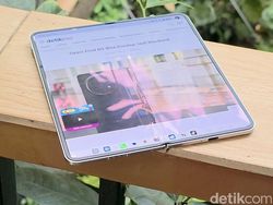 Unboxing Oppo Find N5, HP Layar Lipat Tertipis di Dunia