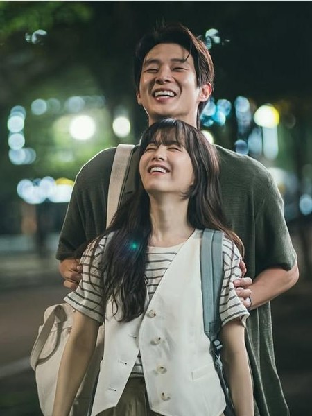 Ramalan Zodiak Cinta 13 April: Capricorn Lupakan Mantan, Taurus Jaga Perasaan