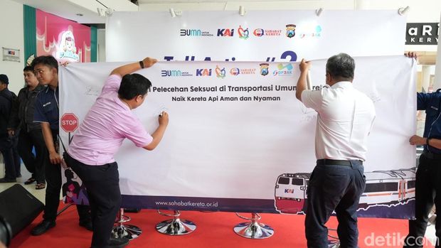 Penandatanganan deklarasi anti pelecehan seksual di Kereta Api.