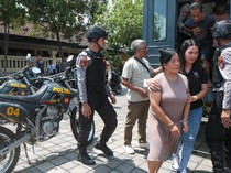 Polisi Gerebek Kampung Rawan Peredaran Narkoba di Mataram