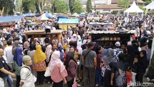Penyambutan Bupati-Wabup Kuningan