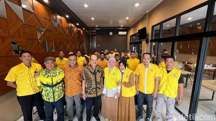 Pertemuan pengurus Golkar Sulsel dengan pengurus Golkar Maros.