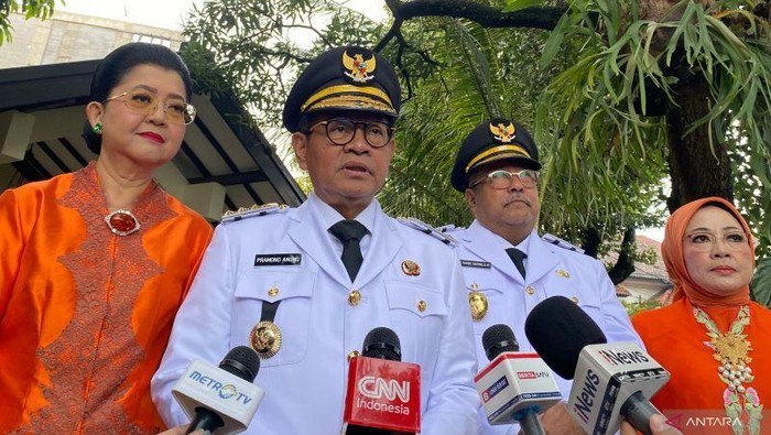 Pramono-Rano jelang pelantikan sebagai Gubernur dan Wakil Gubernur Jakarta (dok.Antara)