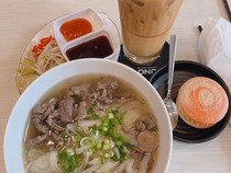 5 Tempat Makan di Pasar Minggu yang Punya Menu Beragam