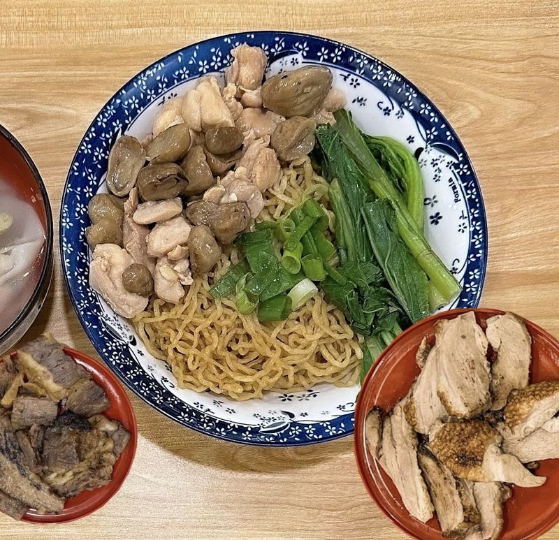 5 Tempat Makan di Pasar Minggu yang Punya Menu Beragam