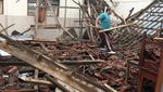 Sekolah di Malang Rusak Diterjang Derasnya Hujan