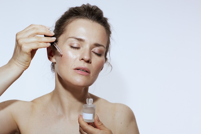 Skincare dengan Retinol Skincare dengan Retinol