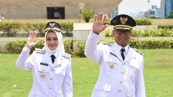 Vinanda Prameswati dan Qhowimmudin Toha