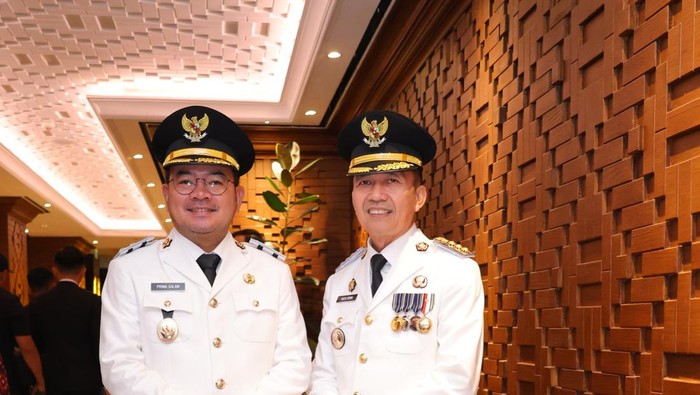 Wali Kota Palembang Ratu Dewa dan Wakil Wali Palembang Prima Salam