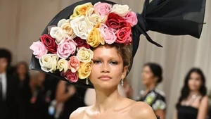 Sudah dua kali kerja bareng Villeneuve lewat Dune, popularitas dan kharismanya bikin dia kandidat kuat. Apalagi kalau rumor Tom Holland jadi Bond terbukti benar. Foto: dok. Getty Images