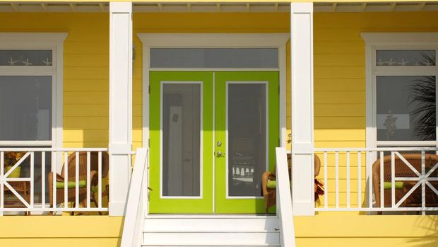 A very colorful entrance way to a Pensacola Florida home