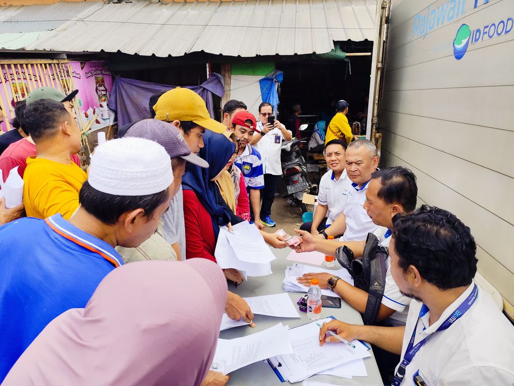 Bapanas dan ID FOOD gelar operasi pasar Minyakita jelang Ramadan dan Lebaran untuk menjaga pasokan dan harga minyak goreng. (Dok. Humas ID Food)