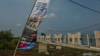 Rumah tersebut meliputi yang sudah maupun sedang dibangun dan diserahkan. Ratusan ribu rumah subsidi itu diperuntukkan kepada Masyarakat Berpenghasilan Rendah (MBR) dengan skema Fasilitas Likuiditas Pembiayaan Perumahan (FLPP).