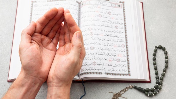 30 Doa Harian di Bulan Ramadhan: Arab, Latin dan Artinya