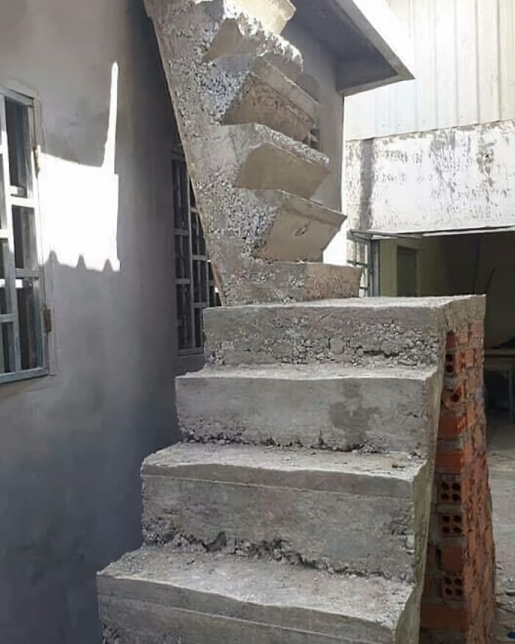 Foto Arsitektur yang Bikin Geregetan, Anak Teknik Pasti Gemes Lihatnya Ada yang salah dari bangunan atau arsitektur berikut ini. Kamu yang biasa bikin bangunan pasti gregetan lihatnya. Yuk, uji kesabaranmu di sini.