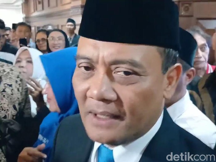 Gubernur Jateng Ahmad Luthfi di Gedung Gradhika Bhakti Praja, Kantor Gubernur Jateng, Kota Semarang, Kamis (20/2/2025) malam.
