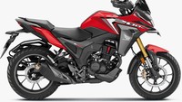Motor ini ditawarkan dalam satu varian dengan tiga corak warna, yakni Athletic Blue Metallic, Radiant Red Metallic, dan Pearl Igneous Black. Foto: Dok. Honda