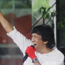 Semua Orang Bebas Nyanyi Lagu Ikang Fawzi Semua Orang Bebas Nyanyi Lagu Ikang Fawzi