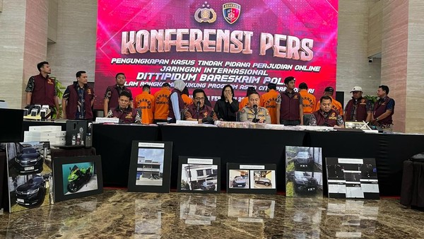 Bareskrim Ungkap Sindikat Judol Internasional 1XBET Langsung Tangkap 9 Pelaku