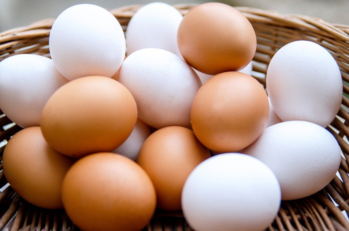 Benarkah Telur Kulit Cokelat Lebih Kaya Nutrisi? Ini Penjelasannya