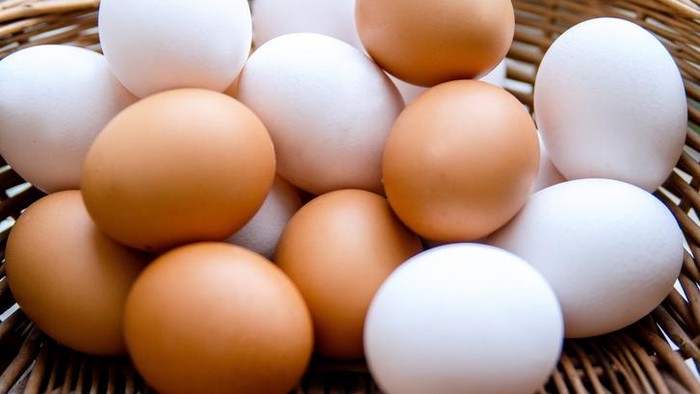 Benarkah Telur Kulit Cokelat Lebih Kaya Nutrisi? Ini Penjelasannya
