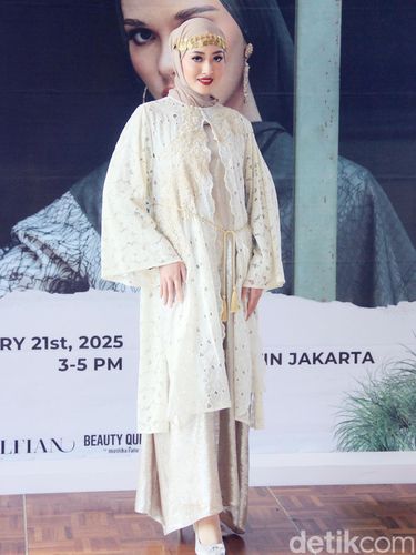 Koleksi Ellaya Mengangkat Tema 'Papyrus Bloom' Raya Collection 2025 Koleksi Ellaya Mengangkat Tema 'Papyrus Bloom' Raya Collection 2025