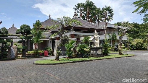 Kondisi rumah jabatan bupati-wakil bupati Badung di Puspem Badung, Jumat (21/2/2025). (Foto: Agus Eka/detikBali)