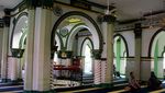 Melihat Masjid Bersejarah di Kawasan Little India Singapura