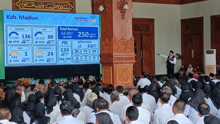 Mensos Gus Ipul saat di Kab Madiun