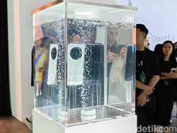 Melihat Oppo Find N5 Bisa Melayang Saking Ringannya