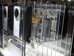 Melihat Oppo Find N5 Bisa Melayang Saking Ringannya