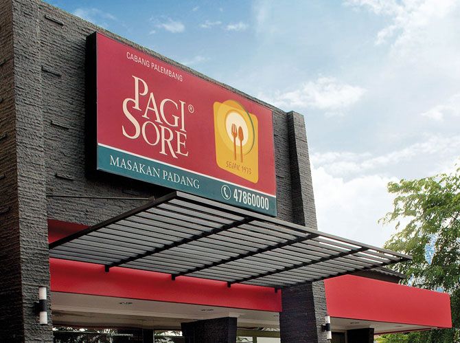 4 Fakta Restoran Padang 'Pagi Sore' yang Alami Pecah Kongsi