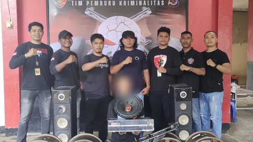 Tim Resmob Komodo Satreskrim Polres Manggarai Barat menangkap DCP alias Echan.