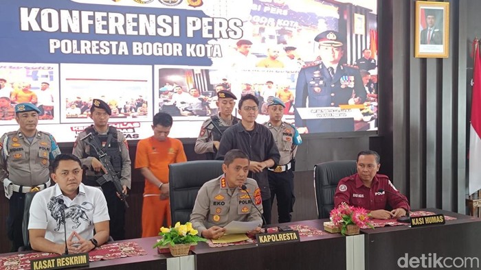 Polresta Bogor Kota mengungkap kasus pembunuhan Rojali yang terjadi di Bogor pada 2024.