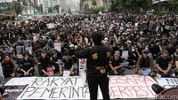 Demo ini diikuti elemen mahasiswa dan pekerja.