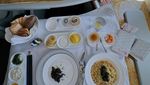 Potret Shandy Aulia Makan Es Krim di Kyoto dan Moskow