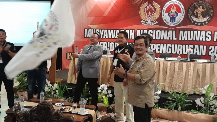 Musyawarah Nasional (Munas) Persatuan Binaraga dan Fitness Indonesia (PP PBFI) teklah rampung. Irwan Alwi kembali dipercaya menjadi ketua umum.