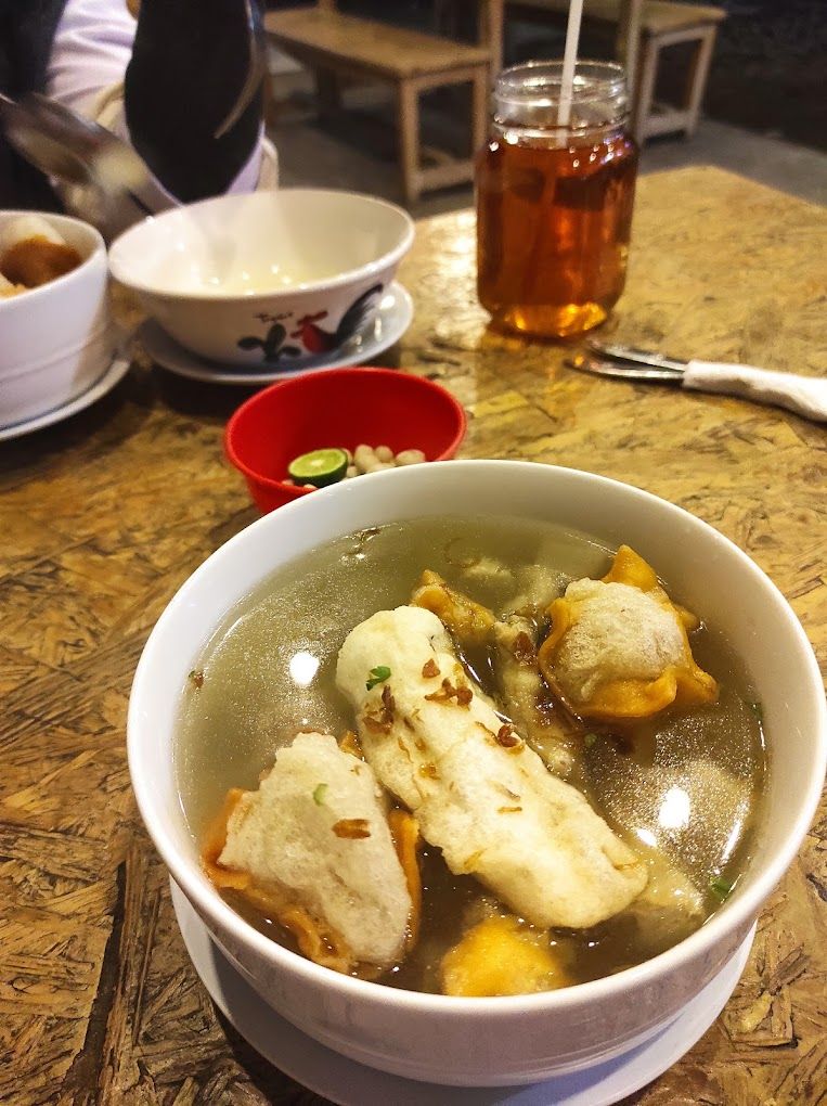 Mantap! 10 Tempat Makan Baso Aci Kenyal Gurih dan Bikin Nagih