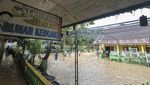 SDN 98 Kota Jambi Banjir, KBM Diliburkan