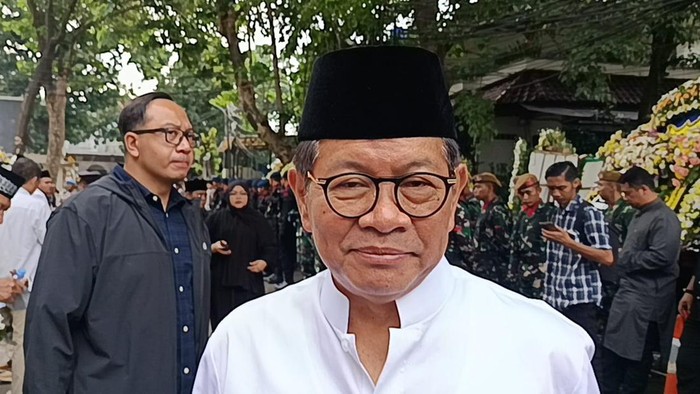 Suasana rumah duka eks Wakapolri Komjen Syafruddin