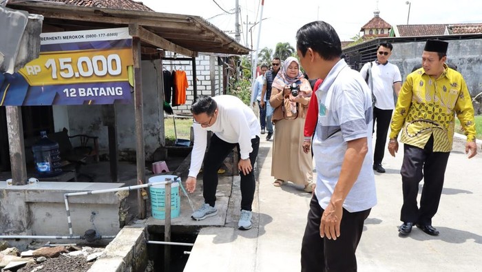 Wabup Gresik dr Asluchul Alif langsung tancap gas sehari setelah dilantik