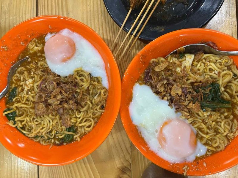 Warkop x Warmindo Enak di Jakarta