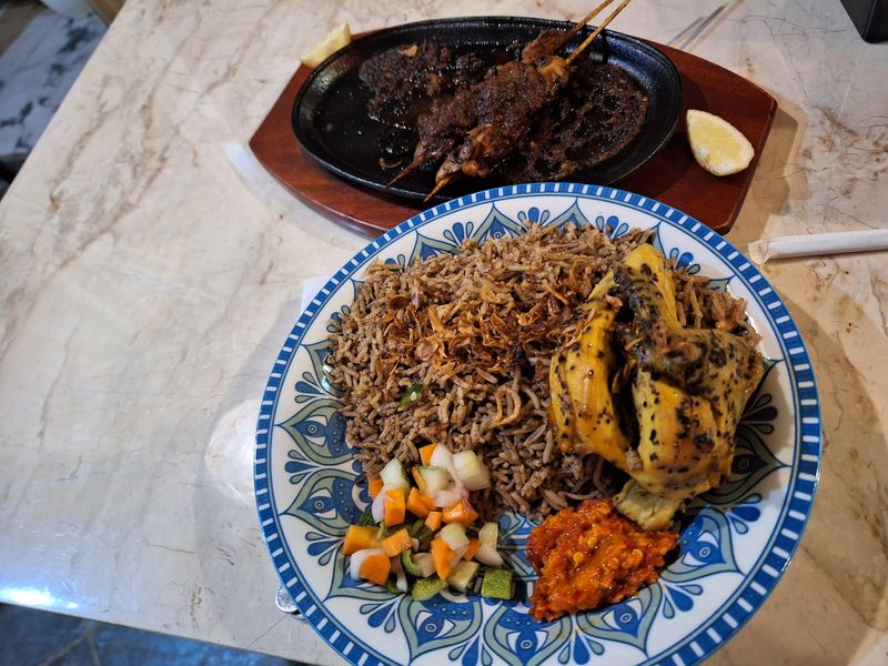 5 Tempat Makan Enak dan Terjangkau di Sekitar Jeruk Purut