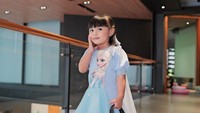 Ucapan selamat ulang tahun mengalir deras di kolom komentar Instagram miliknya dan kedua orang tuanya. Foto: instagram Ameena