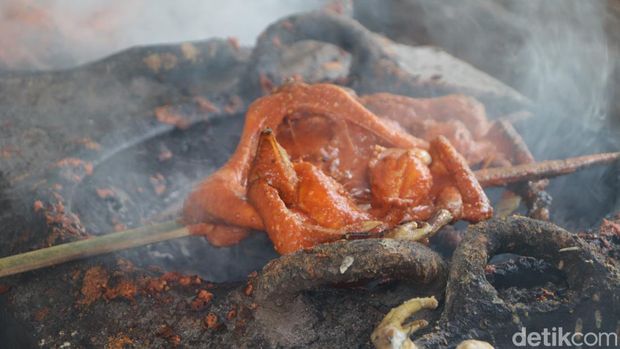 Ayam panggang di Ponorogo