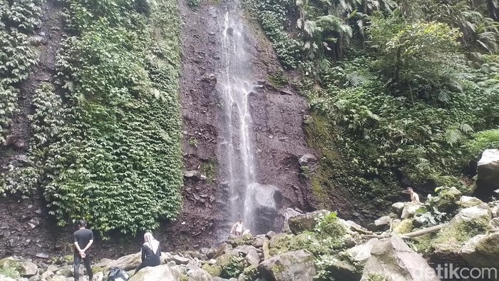 Curug Nangka di Kawasan Taman Nasional Gunung Halimun Salak, Bogor