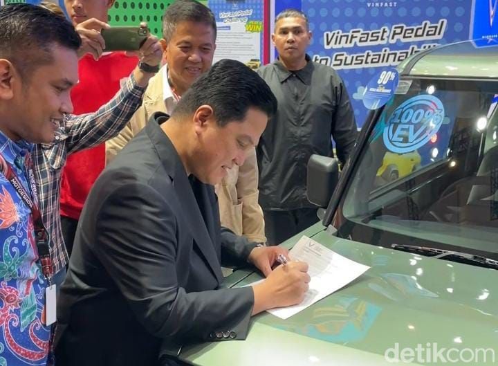 Erick Thohir beli mobil VinFast VF3.