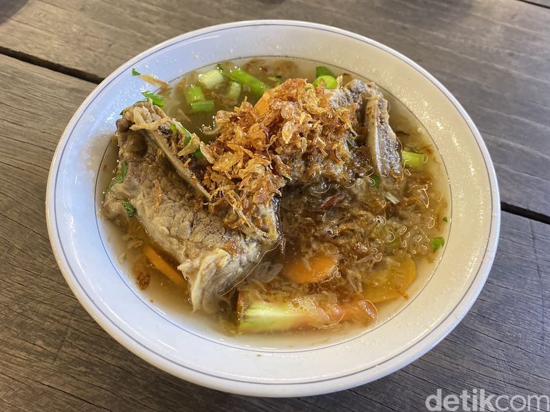 Haji Parto: Sate dan Kepala Kambing Muda Berbumbu Sedap di Dragon Point PIK