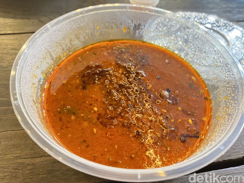 Haji Parto: Sate dan Kepala Kambing Muda Berbumbu Sedap di Dragon Point PIK